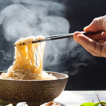 5 نوع نودل خوشمزه با طرز تهیه آسان