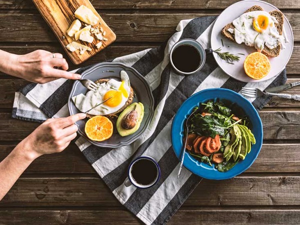 عوارض حذف صبحانه از وعده های غذایی