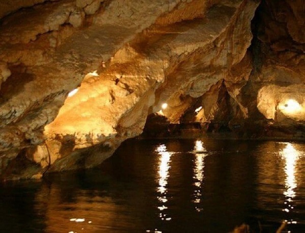 غار مغان