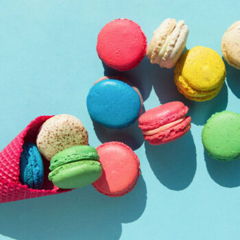 مصرف بیش از حد شیرینی جات چه عوارضی دارد؟